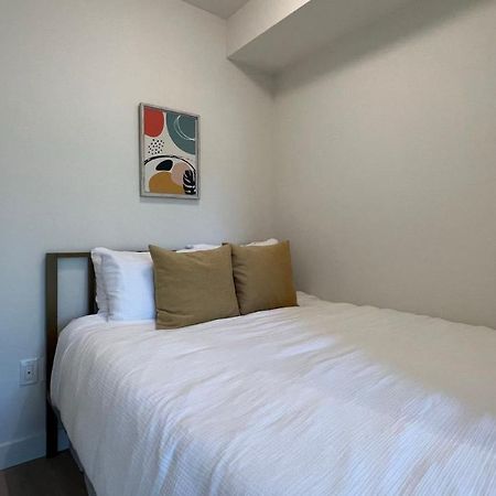 Hillside Oasis By Iris Properties! Victoria Eksteriør billede
