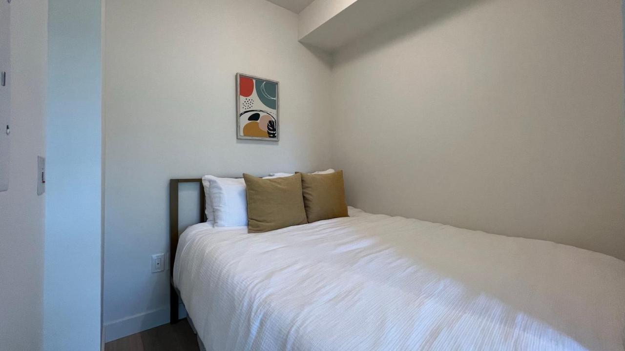 Hillside Oasis By Iris Properties! Victoria Eksteriør billede